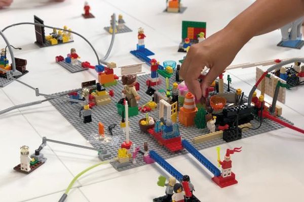 La formazione aziendale rivoluzionata dal metodo LEGO Serious Play